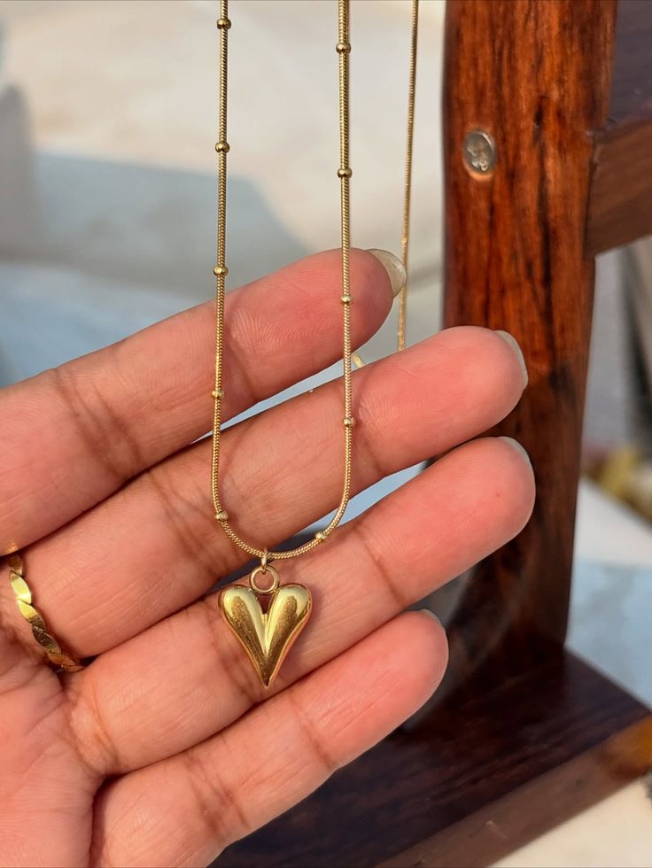 YQ 18k Gold Plated Heart-Shaped Pendant Necklace