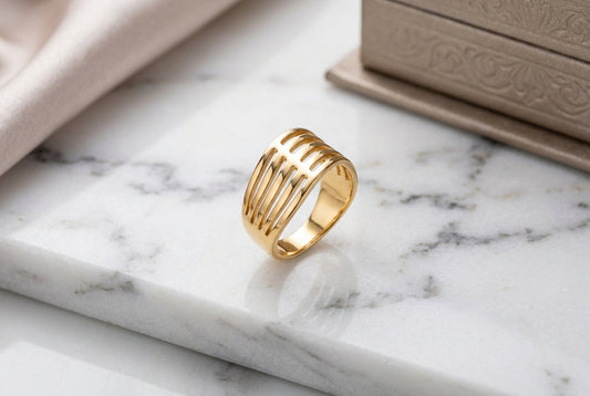 YQ Golden Swing Ring