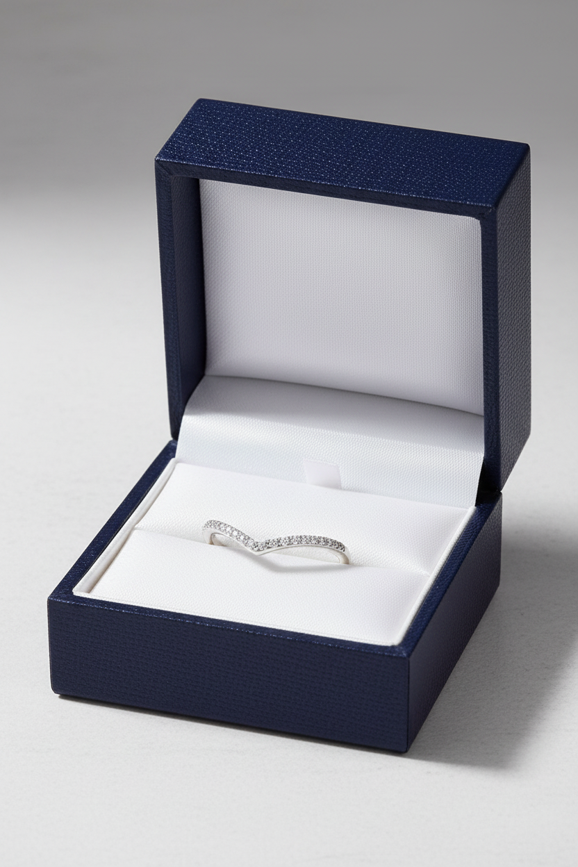 YQ Silver V Shaped Ring 💍